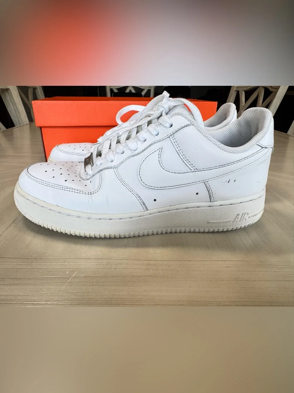 Nike Air Force 1 ’07 Triple White Men’s Size 9 Authentic